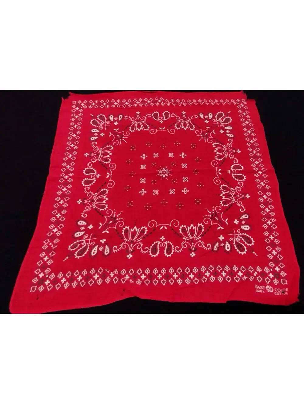 Vintage 40s Bandana Elephant Trunk Up Rare Size FAST COLOR 100% Cotton Red Scarf